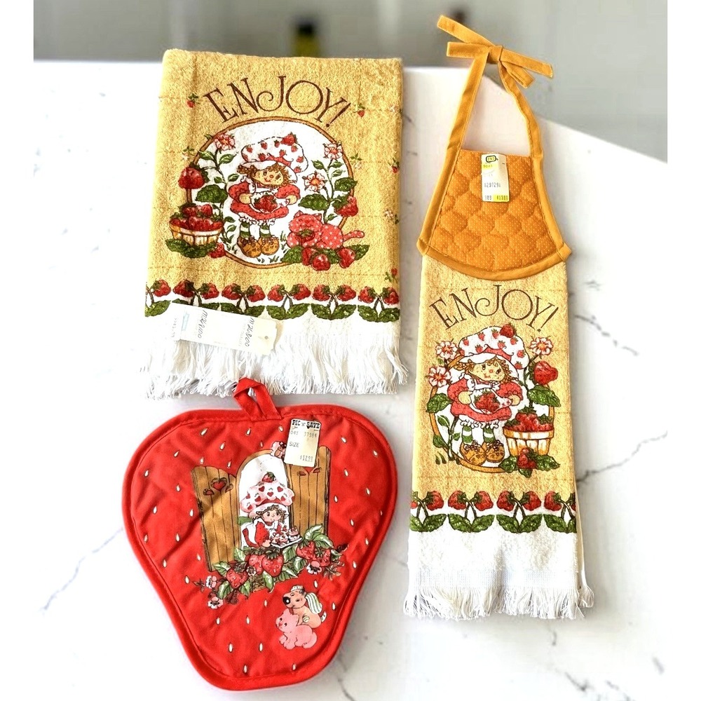 Vtg 1980's Strawberry Shortcake Dish Towel, Pot Holder, Refrigerator Towel  NWT